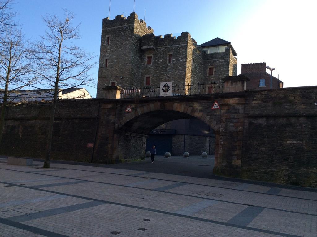 Princes House In The Walled City Londonderry Eksteriør billede